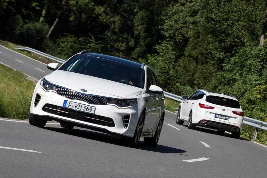  Kia Optima Sportswagon GT 2016 года  (фото 1 из 33)